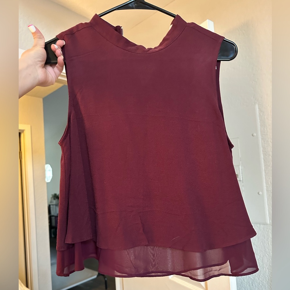 Forever 21 sleeveless shirt